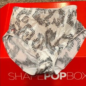 Ruby Ribbon Shapewear